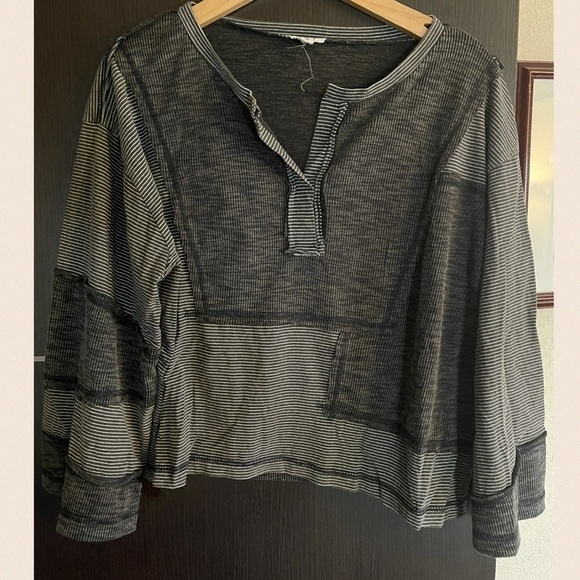 New! Black “Take The Day Off” Mismatch Top - Picture 9 of 14